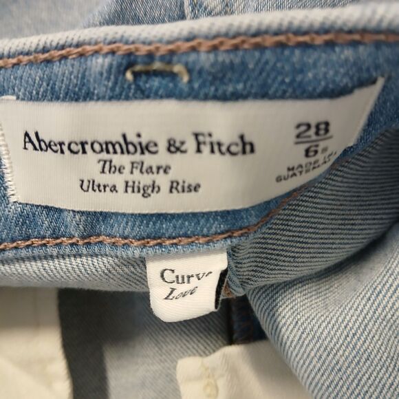 Abercrombie & Fitch "Curve Love" Light Wash The Flame Ultra High Rise Jeans 6S - Picture 13 of 16